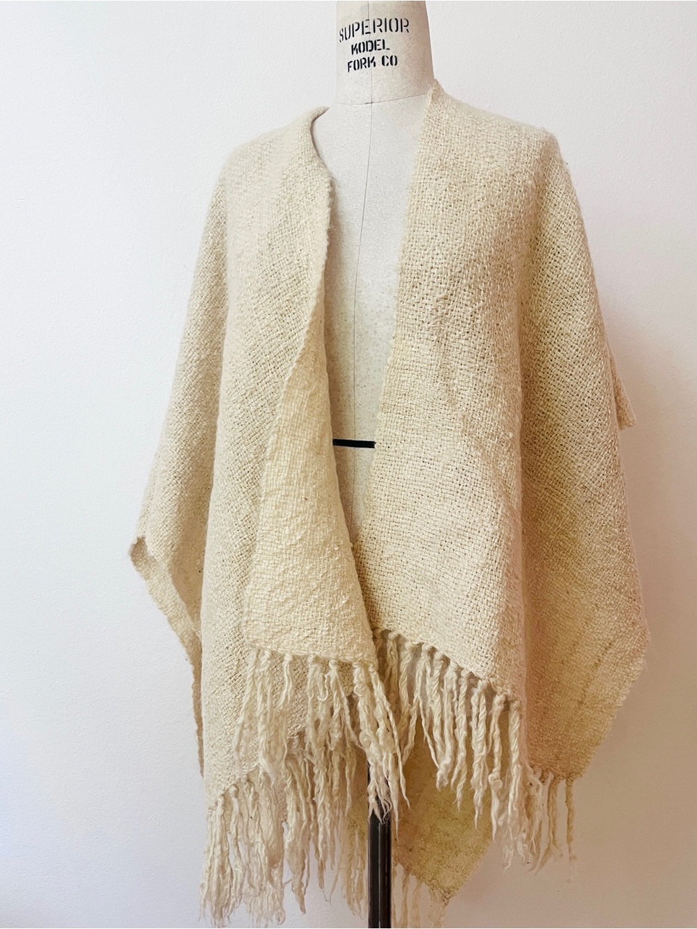 Rare Vintage 1970s ARTESANOS Manos del Uruguay x I. Magnin Handwoven Wool Wrap